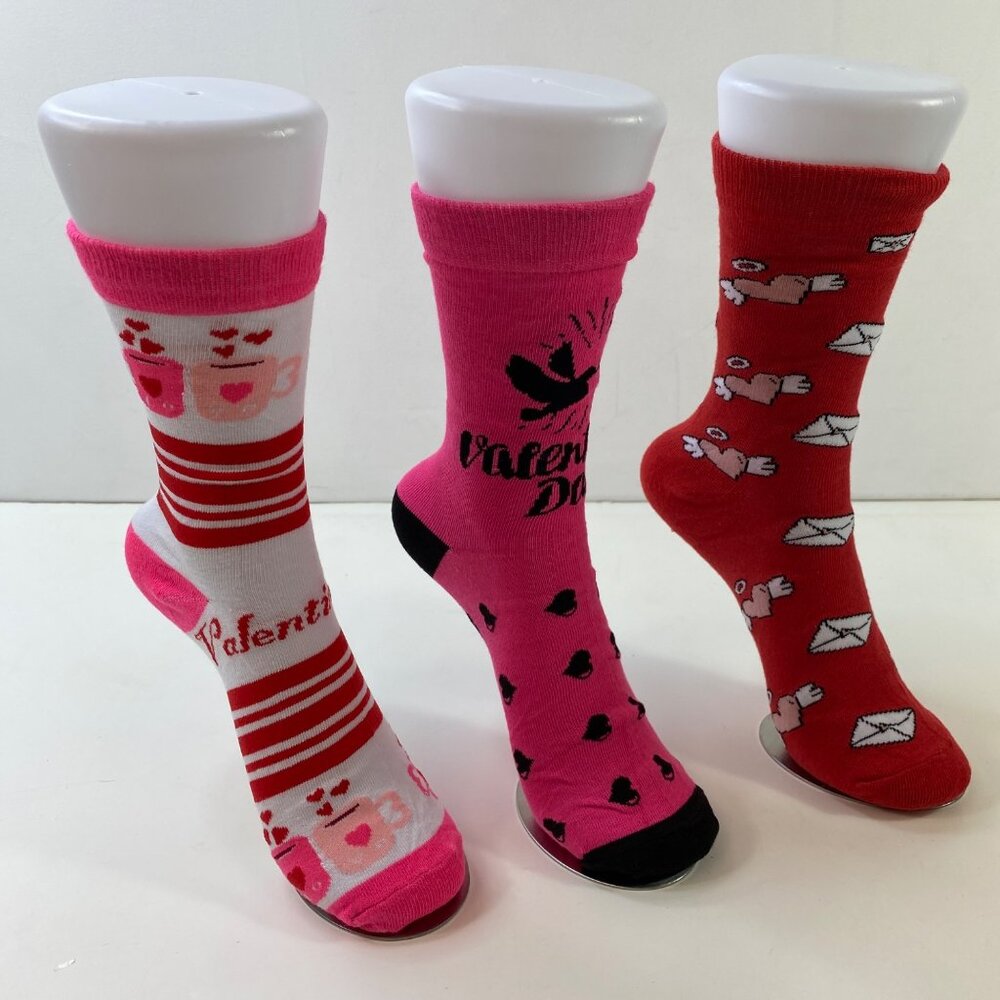 Womens Valentines Day Crew Socks 3-Pack Funny Love Designs Pink Red Hearts